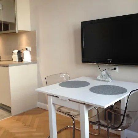 Good Story Odrzanska Apartament *
